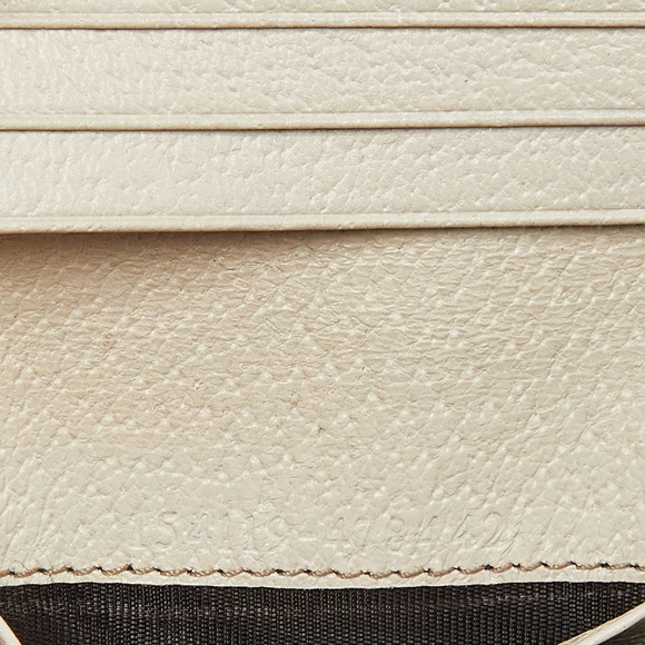 GUCCI Beige/Off White GG Canvas and Leather Compact Wallet - Picture 8 of 8